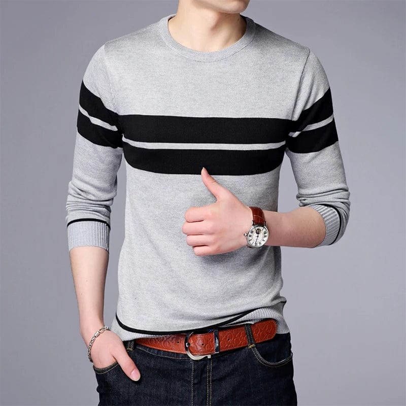 Showlu Men's striped knit pullover with long sleeves and O-neck, casual fashion top for spring and autumn wear.