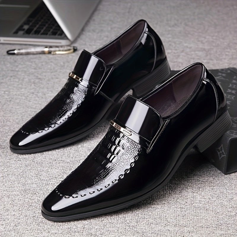 Men's SHOWLU striped pointed-toe loafers with slip-on design, casual dress shoes featuring a rubber sole and all-season style.