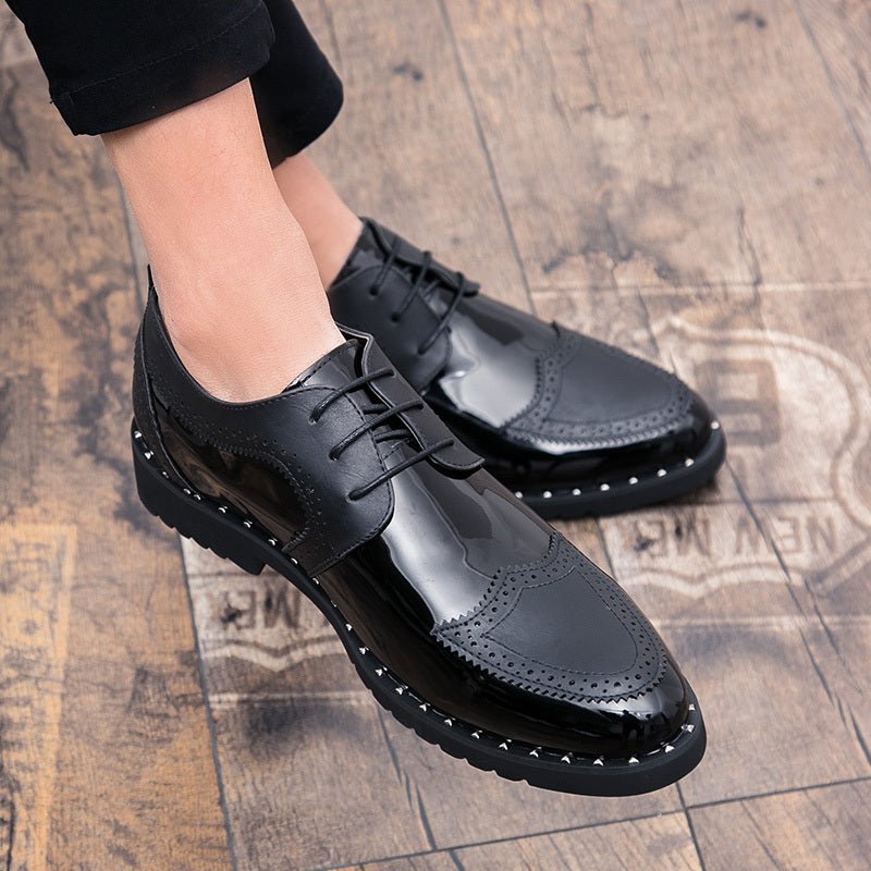 Elegant black and gold wingtip Oxford dress shoes for men, SHOWLU FASHION STORE, glossy PU leather with perforated detailing and rubber sole