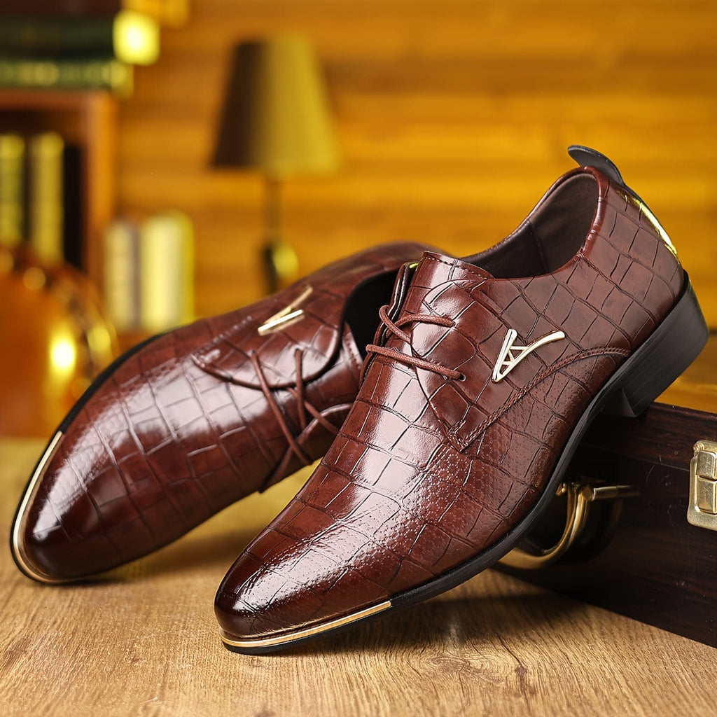 SHOWLU Men's pointed-toe dress shoes in black PU leather with lace-up design and rubber sole, British style for business or casual wear.