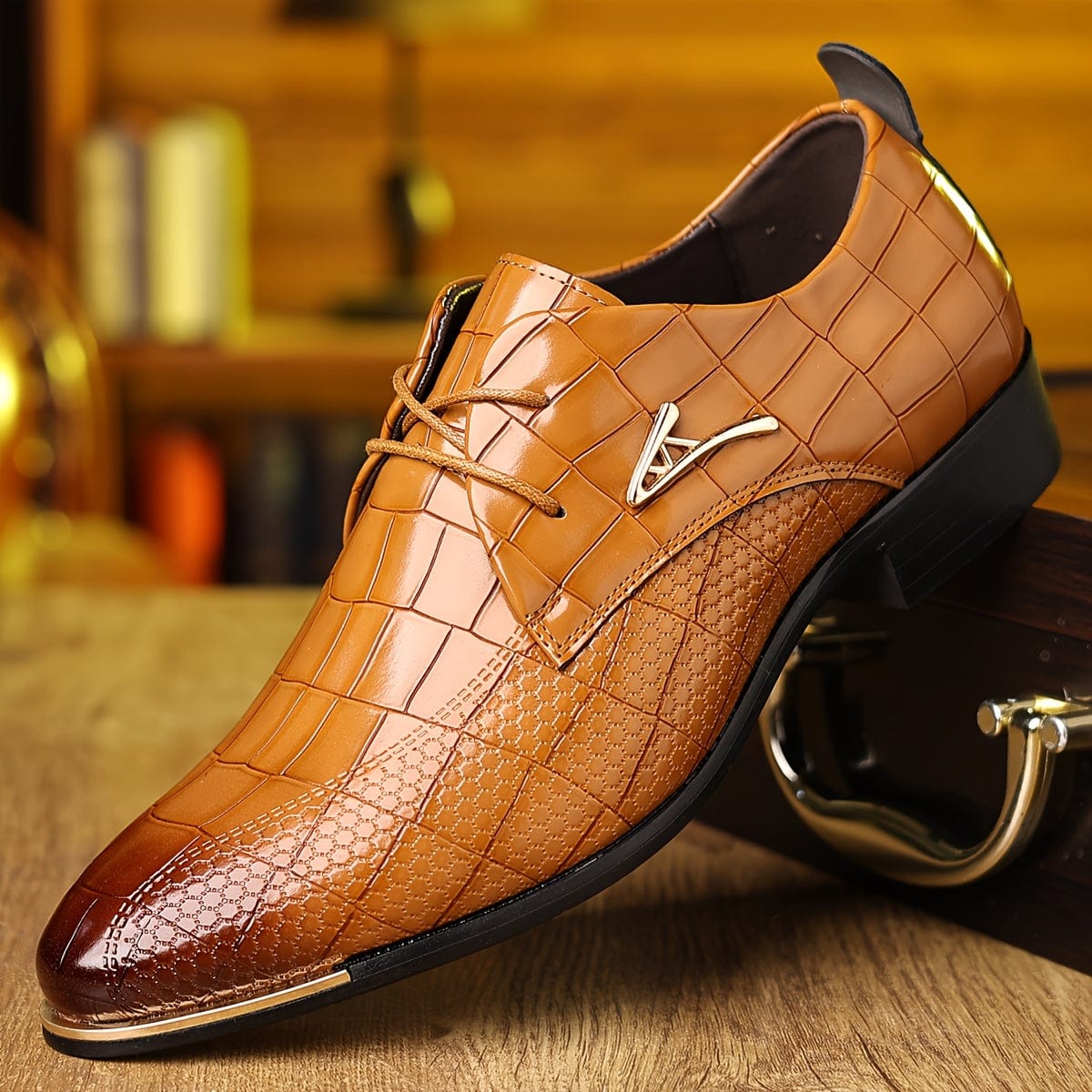 Men's pointed-toe dress shoes in black PU leather with lace-up design and rubber sole, British style for business or casual wear.