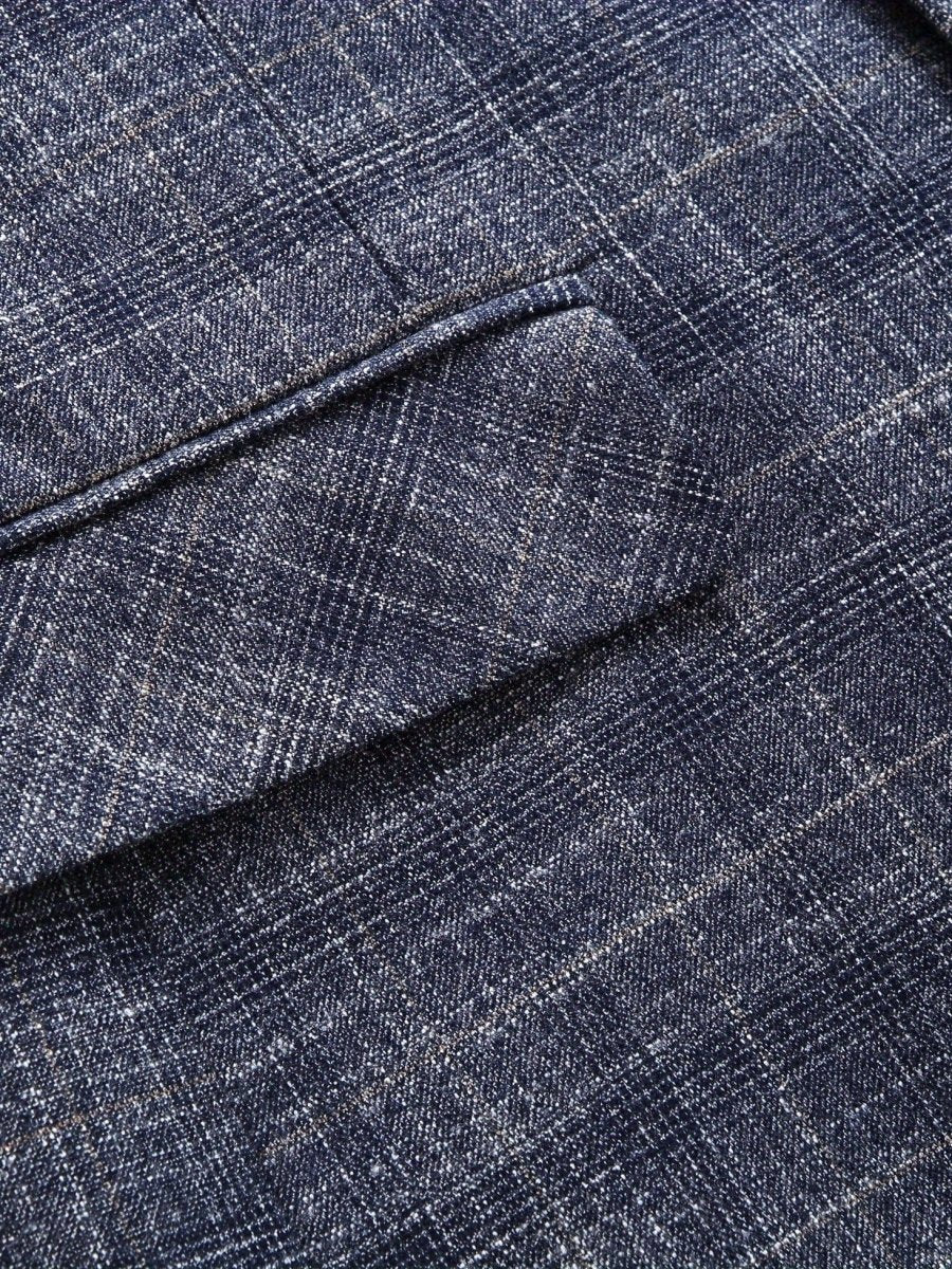 Men's Showlu single-breasted blazer with notch lapels, tailored fit, suitable for business or daily wear in spring and fall.