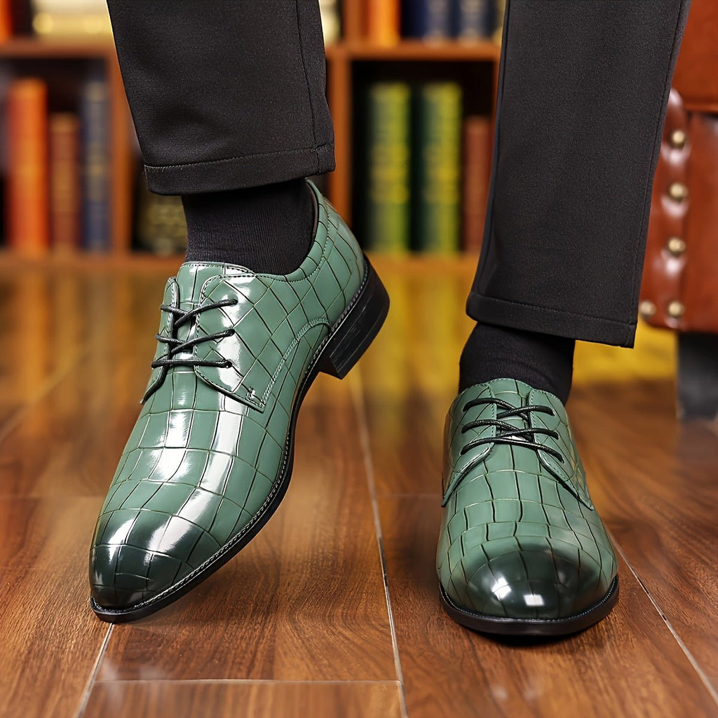 SHOWLU green crocodile-pattern lace-up Oxford dress shoes with glossy finish, rubber sole, suitable for office or formal occasions.