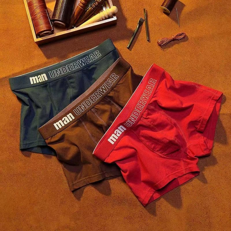 SHOWLU men's cotton antibacterial boxer briefs, mid-waist elastic underwear in a large size, suitable for teenagers in autumn.