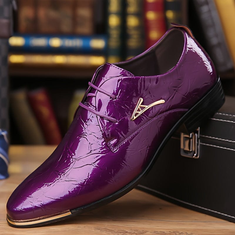 SHOWLU Men's casual shoes with breathable PU leather, low top design, lace-up closure, suitable for all seasons.