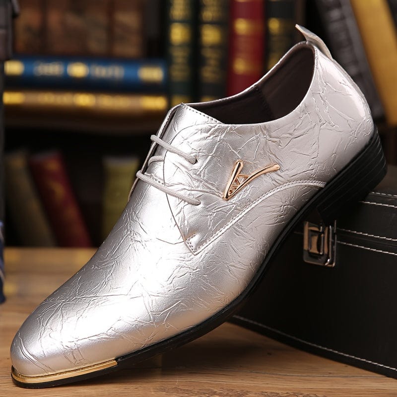 Showlu Men's casual shoes with breathable PU leather, low top design, lace-up style, suitable for all seasons.