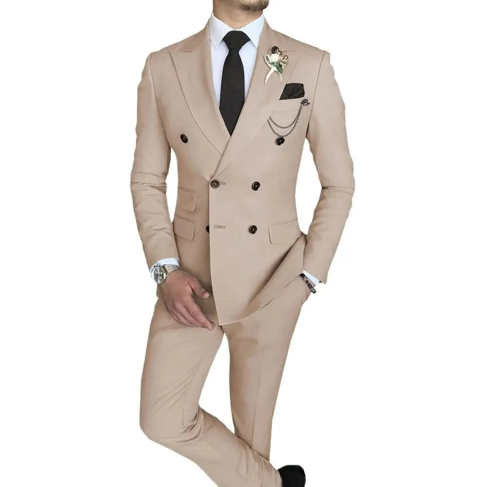 Men's slim fit double-breasted suit with peak lapel, SHOWLU FASHION, featuring blazer and matching pants for formal or wedding wear.