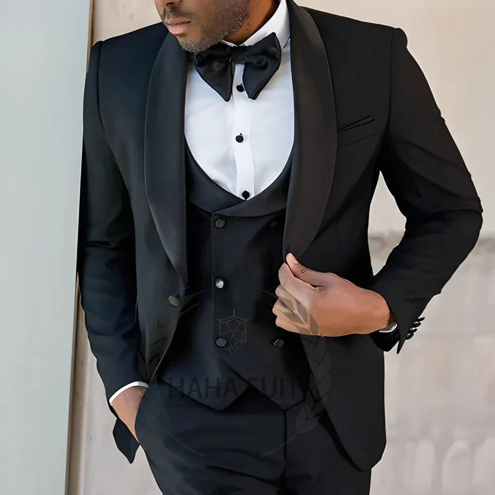 Men's slim fit 3-piece tuxedo suit by SHOWLU FASHION STORE, tailored polyester groom wear for weddings and formal occasions.