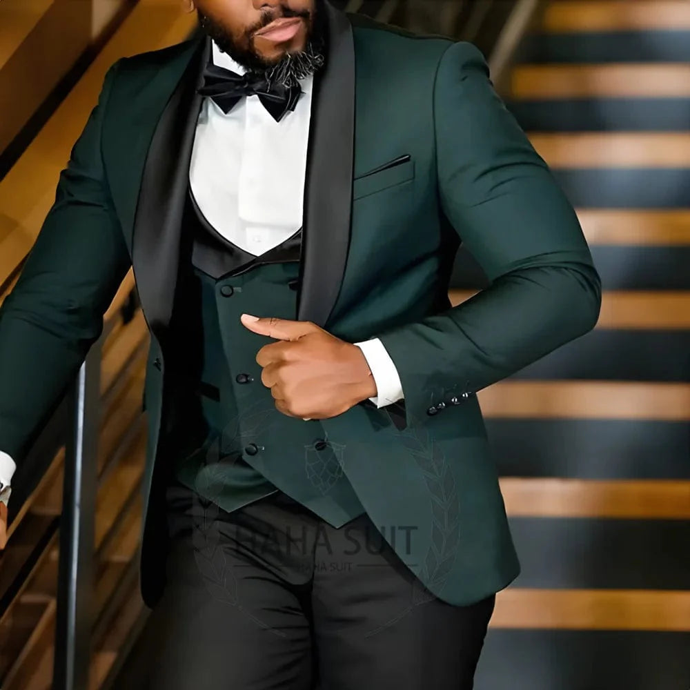 Slim fit men's tuxedo suit by SHOWLU FASHION STORE, 3-piece tailored polyester set for formal occasions and weddings.