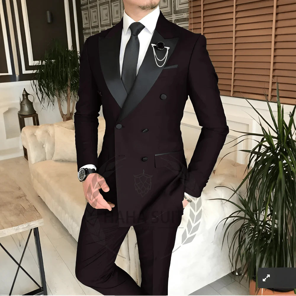 Men's tailored 2-piece wedding suit by SHOWLU FASHION, featuring a polyester tuxedo perfect for grooms, best men, and formal events.