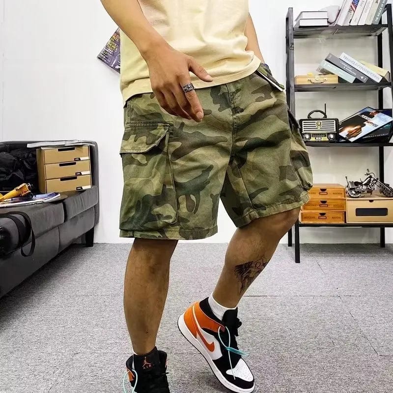 Men's vintage camouflage cargo shorts by Showlu Fashion, loose fit, outdoor style, with multiple pockets, casual streetwear look.