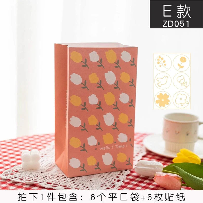 Senyu Leaf Mori style hand-drawn illustration kids baking gift bag with leaf design, suitable for Chinese Valentine's Day celebrations.