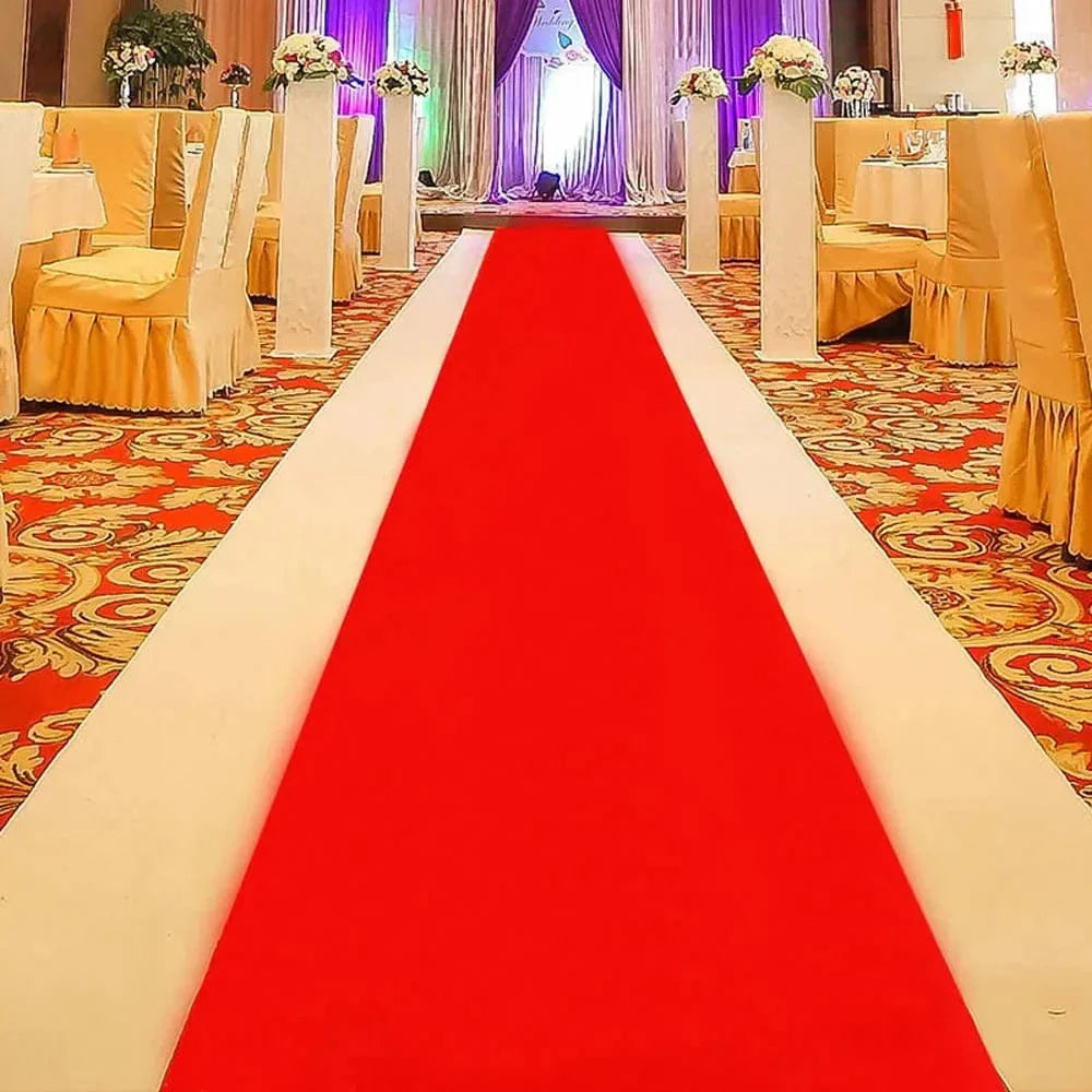 SHOWLU Red Outdoor Event Carpet for weddings, festivals, and celebrations, featuring durable polyester material and vibrant red color.