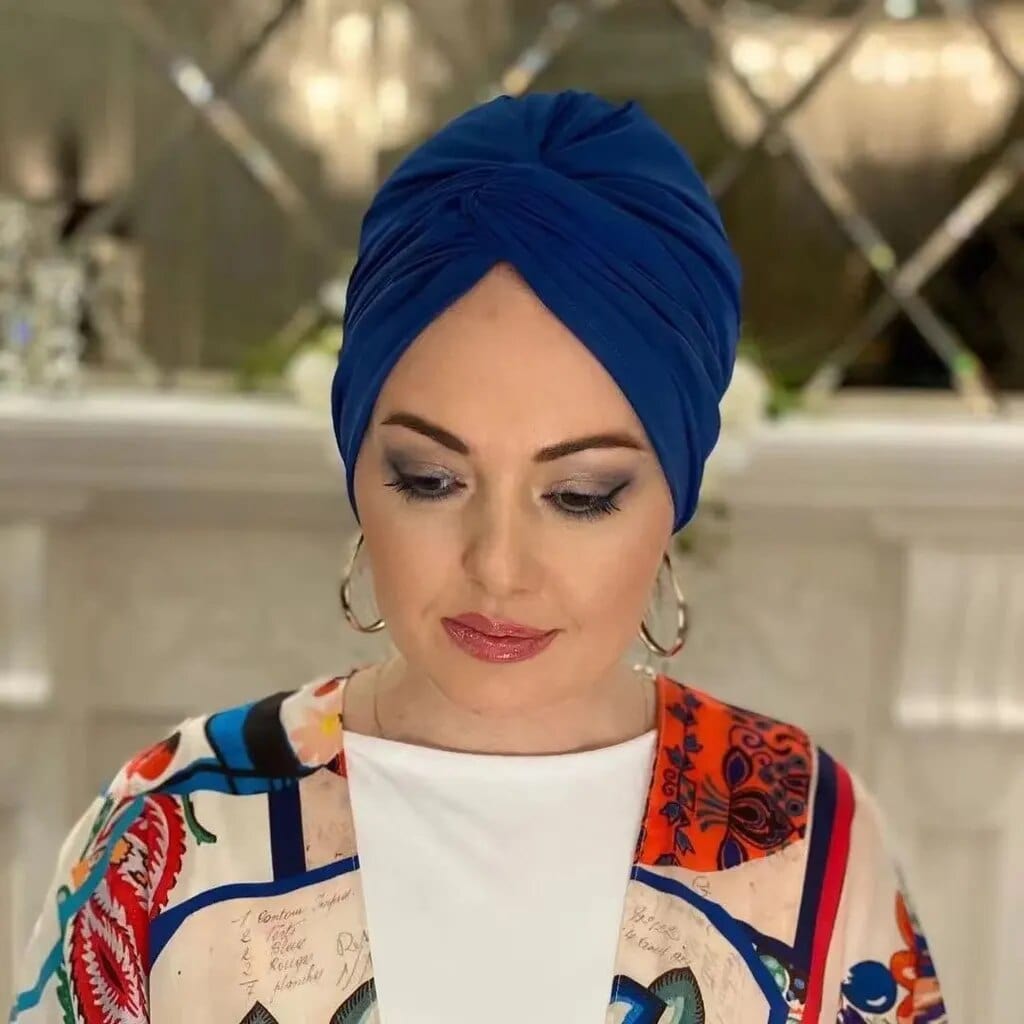 Showlu Fashion Modest Islamic jersey hijab cap in crinkle modal silk, designed for women’s hijabs and abayas, with a comfortable fit.
