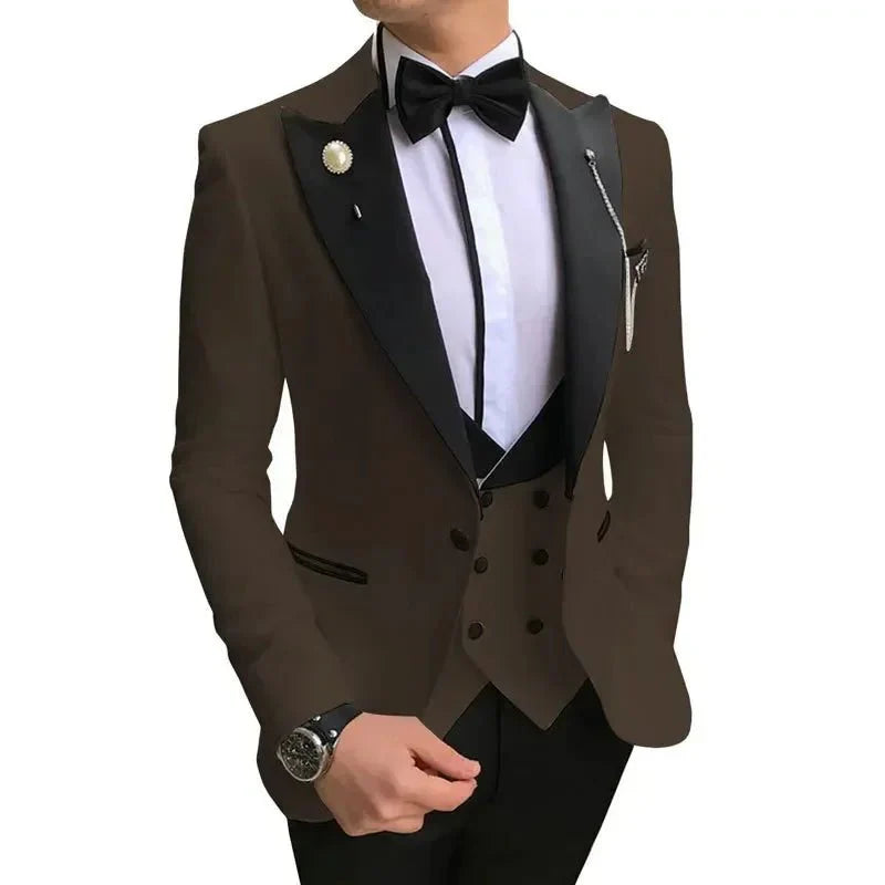 Slim-fit men's three-piece suit by SHOWLU FASHION STORE, perfect for formal weddings and business occasions.