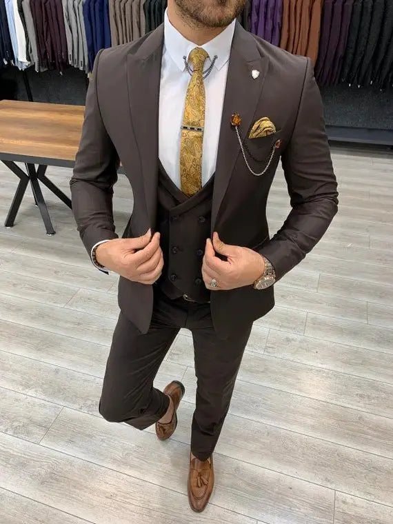 New Classic Wedding Suits for Men 2024 Peaked Lapel Custom Made Groom Wedding Tuxedo Slim Fit Male Suit (Jacket + Pants + Vest) - SHOWLU FASHION STORE