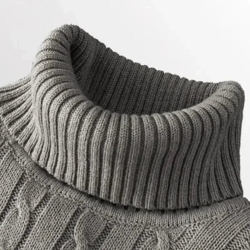 SHOWLU Men's knitted turtleneck sweater in solid color, warm woolen winter pullover for casual outdoor wear and winter warmth.