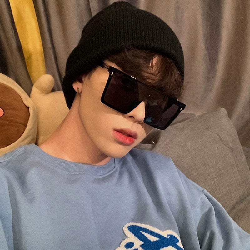 Poe Mo Retro Square Windproof Sunglasses by Showlu Fashion, large rim, UV protection, trendy net red design, men's eyewear