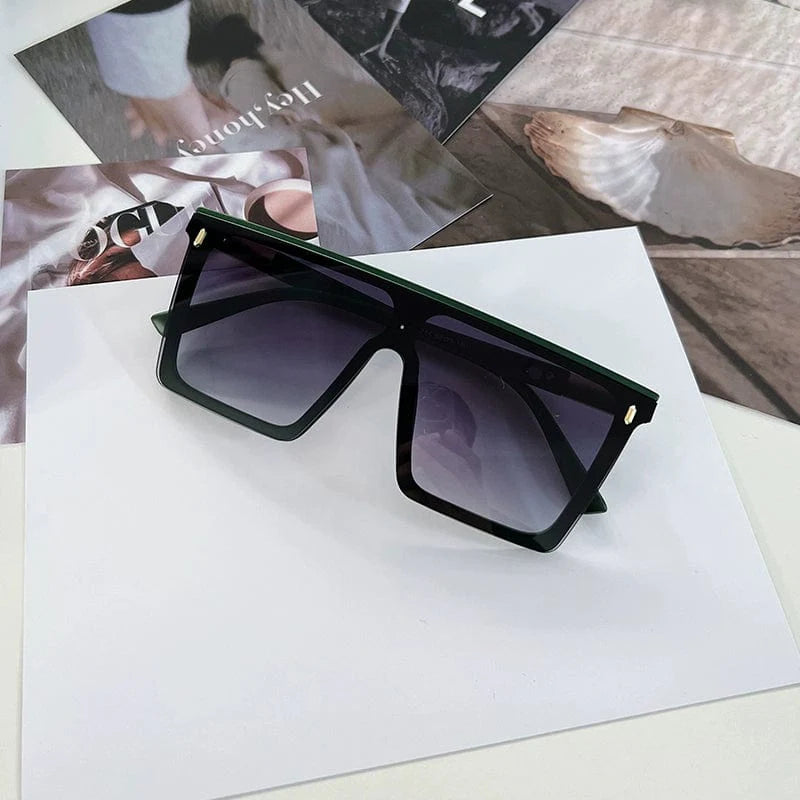 Poe Mo Retro Square Windproof Sunglasses by Showlu Fashion, large TR90 frame, UV protection, stylish net red design.