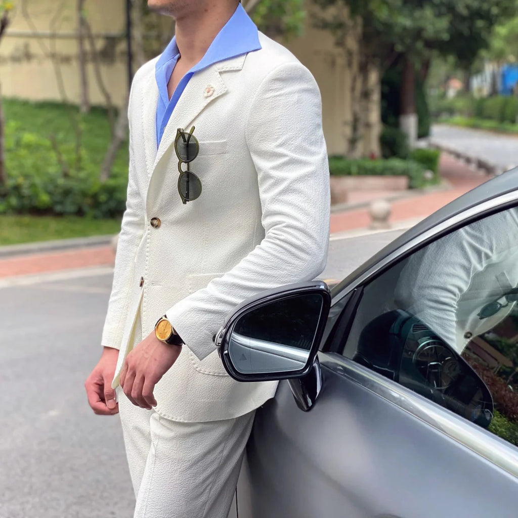 Men's slim fit seersucker suit by SHOWLU FASHION, Italian style 2-piece tuxedo, white casual summer suit, trendy for weddings or events.