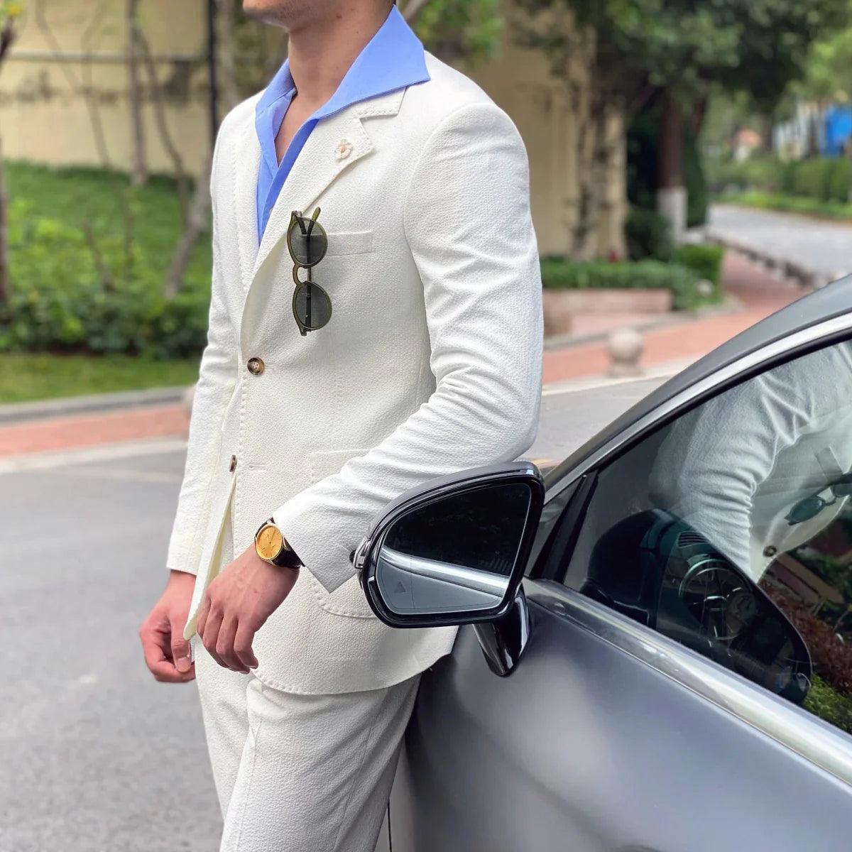 Men's slim fit seersucker suit by SHOWLU FASHION, Italian style 2-piece tuxedo, white casual summer suit, trendy for weddings or events.