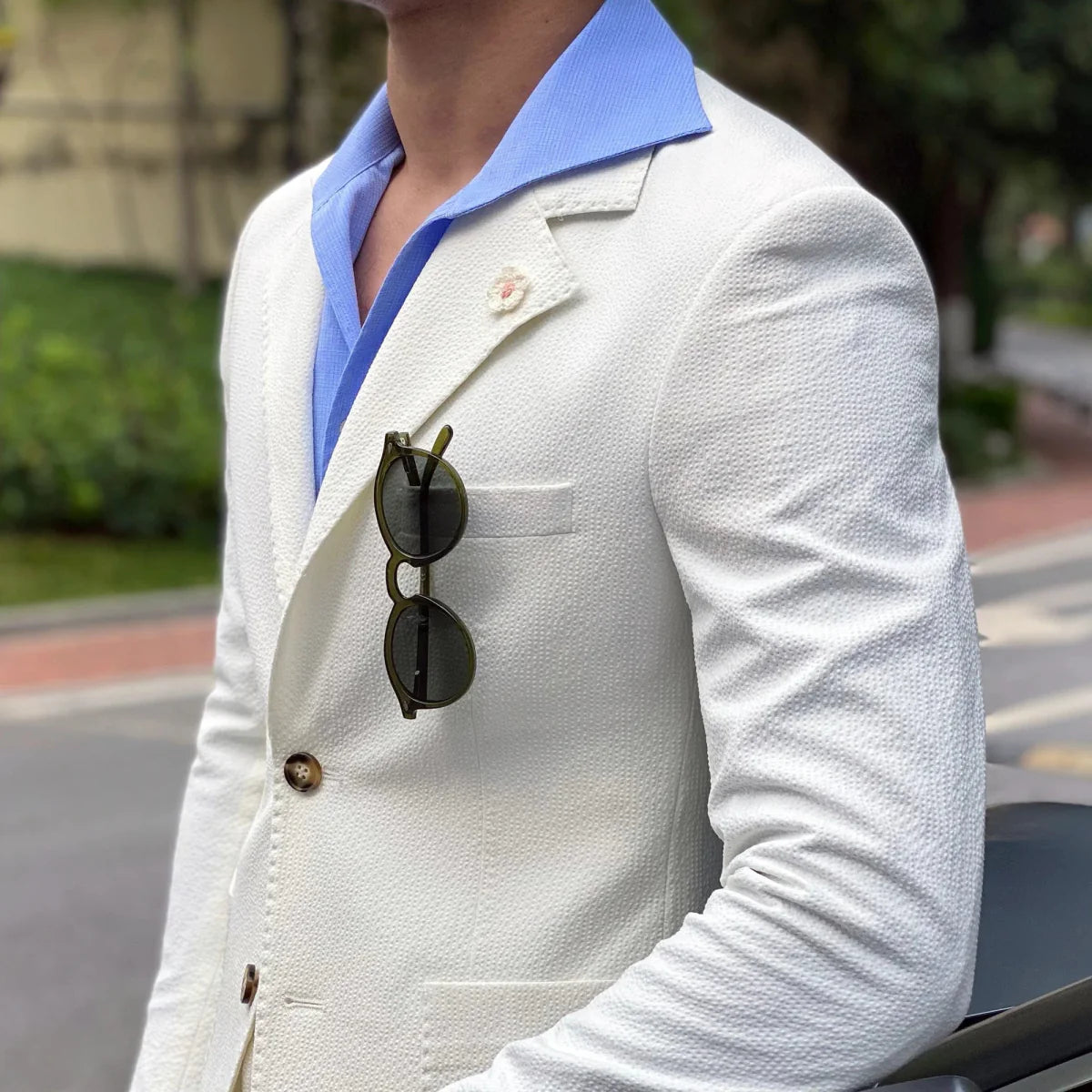Men's slim fit seersucker suit by SHOWLU FASHION, Italian style 2-piece tuxedo, white summer casual suit for occasions.