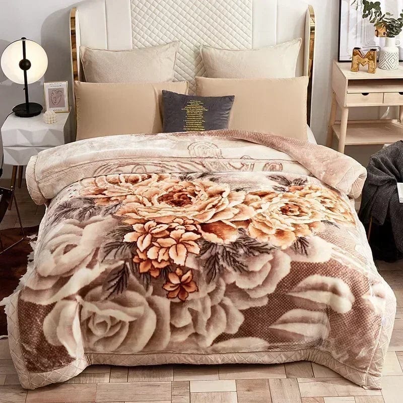 SHOWLU FASHION weighted raschel blanket with double-sided plush for warmth and comfort, ideal for winter and autumn bedding.