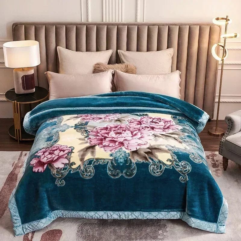 SHOWLU FASHION Weighted Raschel Blanket with thick double-sided plush for warmth and comfort, ideal for winter and autumn bedding.