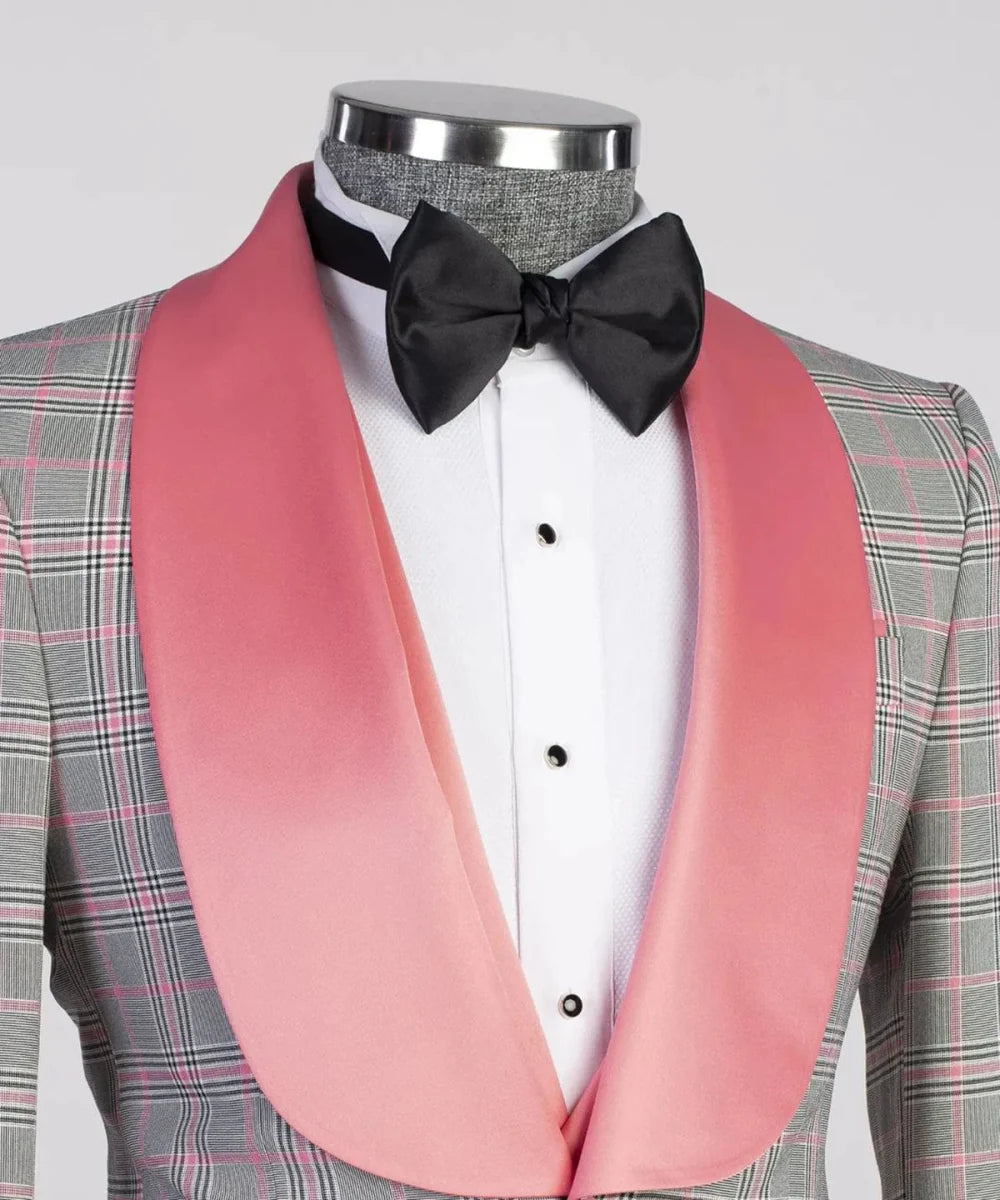 Pink plaid men's 2-piece suit with blazer and vest, skinny fit, wide lapel, tailored for weddings or formal occasions.