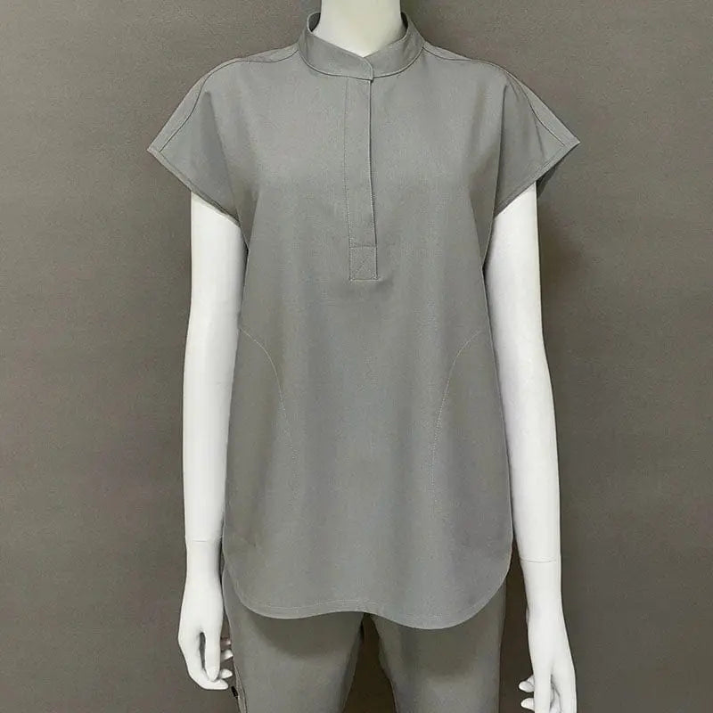 Showlu Medical Scrubs Set featuring a V-neck spandex stretch nurse uniform top and matching pants, designed for comfort and flexibility.