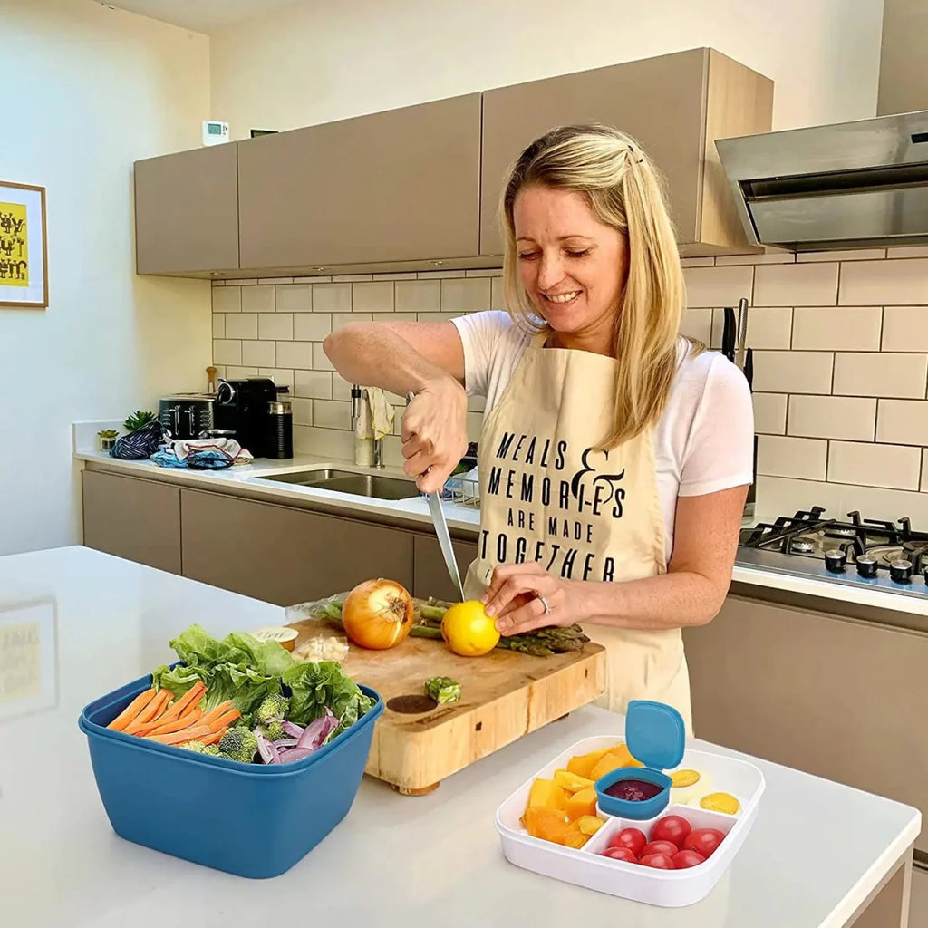 Showlu 2-layer salad bowl lunch box with 1500ml capacity, leak-proof food container for fresh salads and meals.