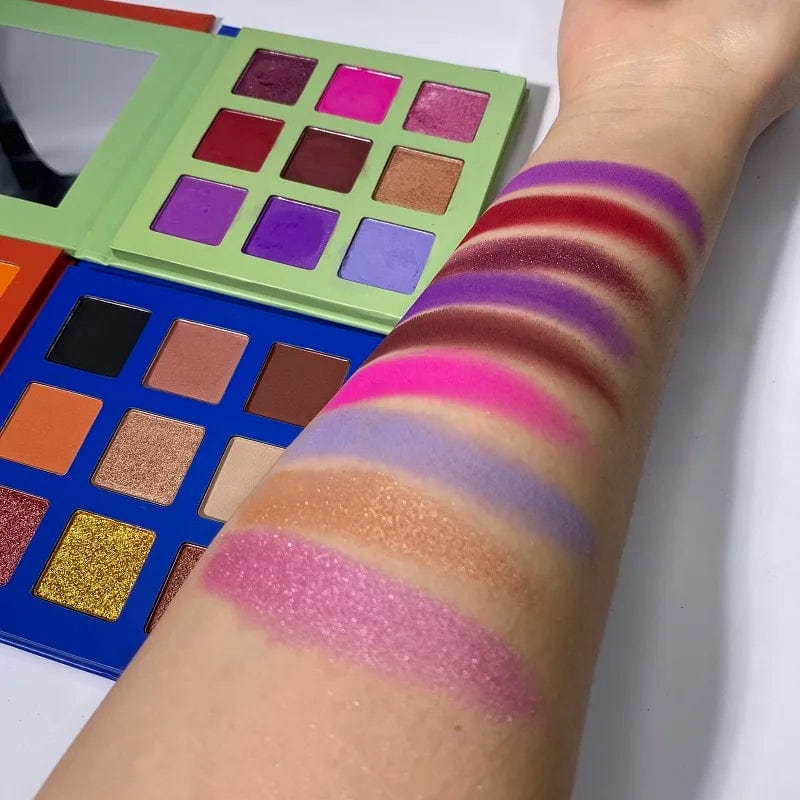 Showlu 9-color eyeshadow palette with high-pigment matte and shimmer shades, featuring cruelty-free eyeshadow in a compact palette.