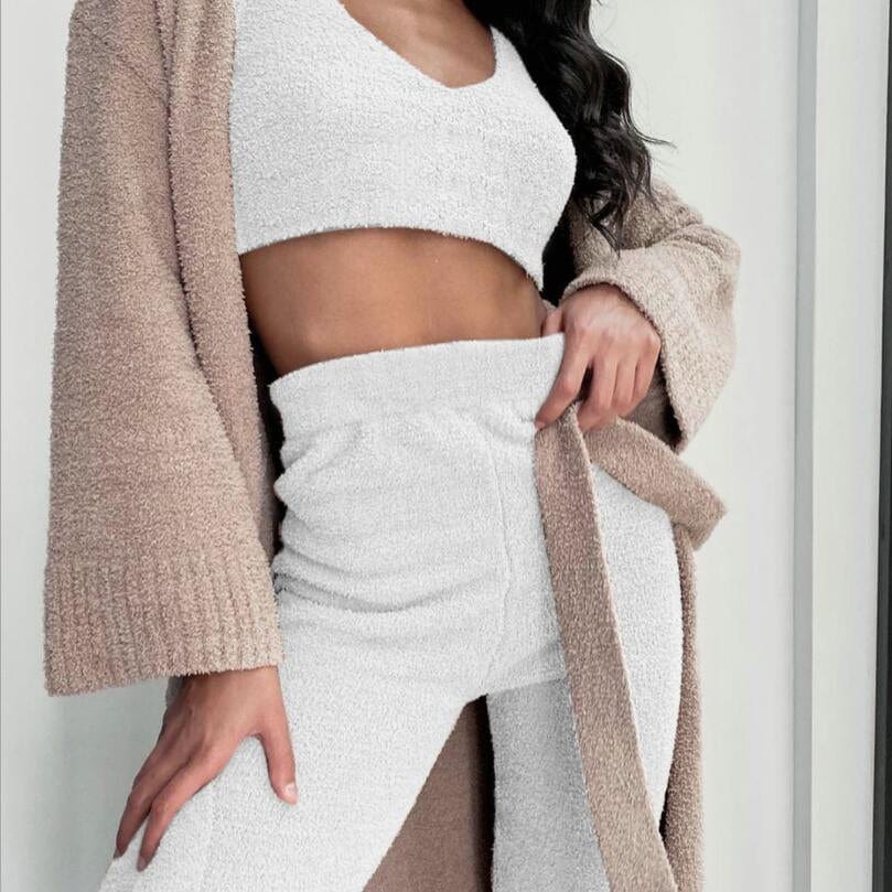 Showlu Women's 3-piece velvet pajama set with long-sleeve crop top and drawstring shorts, comfortable loungewear for relaxing nights.