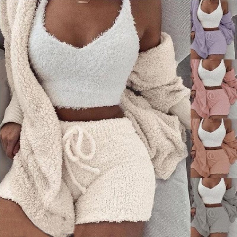 Showlu Women's 3-piece velvet pajama set with long-sleeve crop top and drawstring shorts, comfortable sleepwear for women.