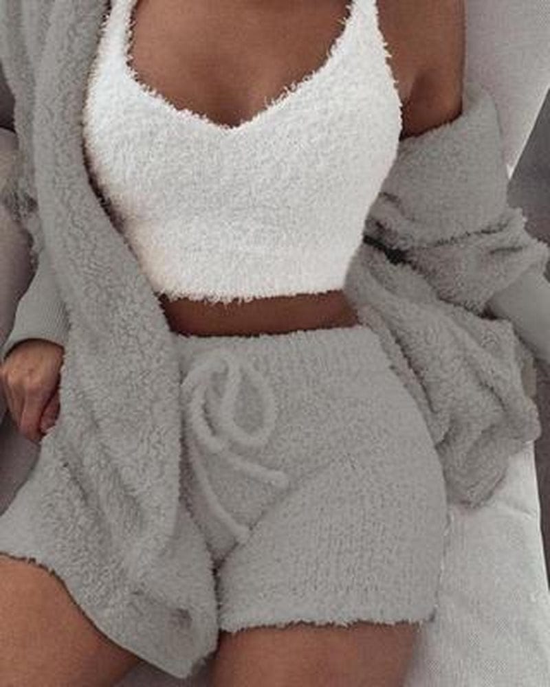 Showlu Women's 3-piece velvet pajama set with long-sleeve crop top and drawstring shorts, soft and comfortable sleepwear.