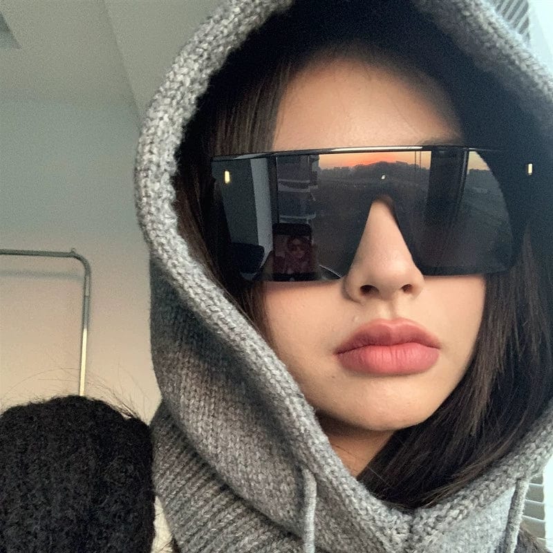Showlu Retro Rectangular Large Rim Sunglasses with anti-UV lenses, stylish fashion eyewear for a slim, modern look.