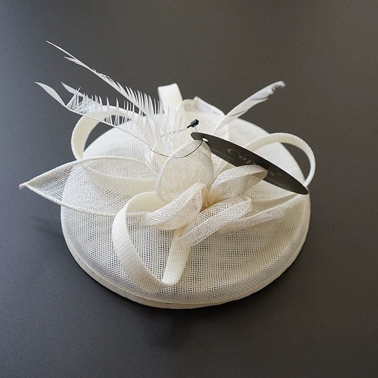 Retro gauze Billycock side clip hair accessory by Showlu Fashion Store, styled with an elegant cheongsam for vintage dinner looks.