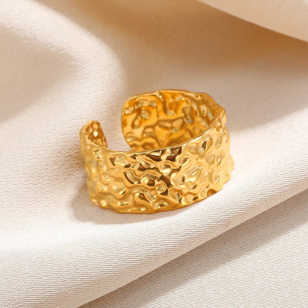 Showlu Women's vintage angel feather ring in gold stainless steel, featuring a delicate feather design for elegant finger jewelry.