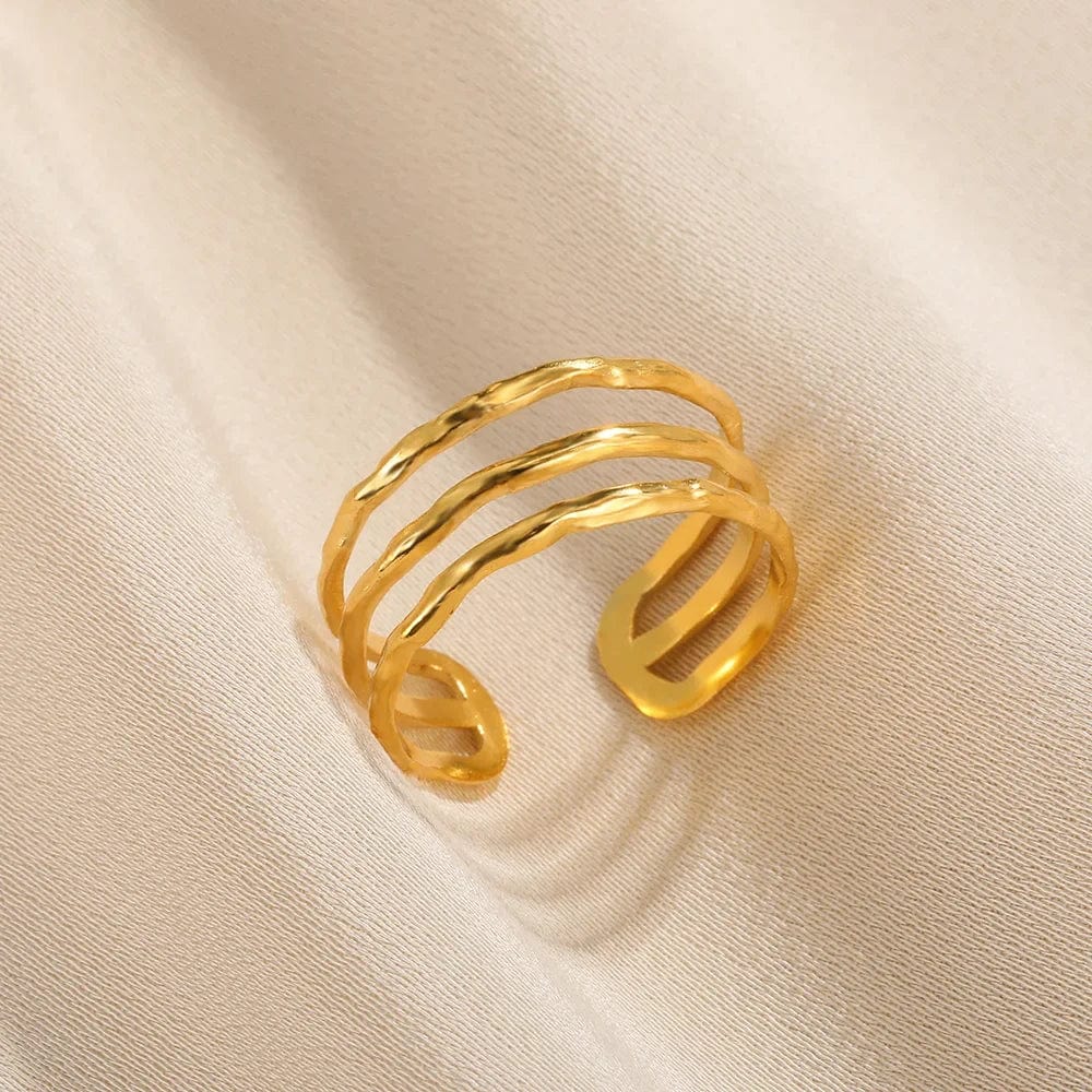 Showlu Women's vintage gold stainless steel angel feather ring, delicate jewelry for women with intricate feather design.