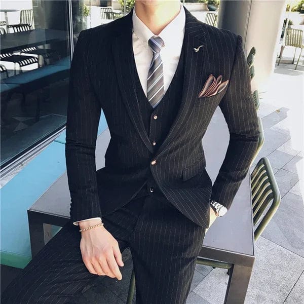 SHOWLU Men's three-piece formal business suit with blazer, vest, and pants in solid color plaid, ideal for weddings and formal events.