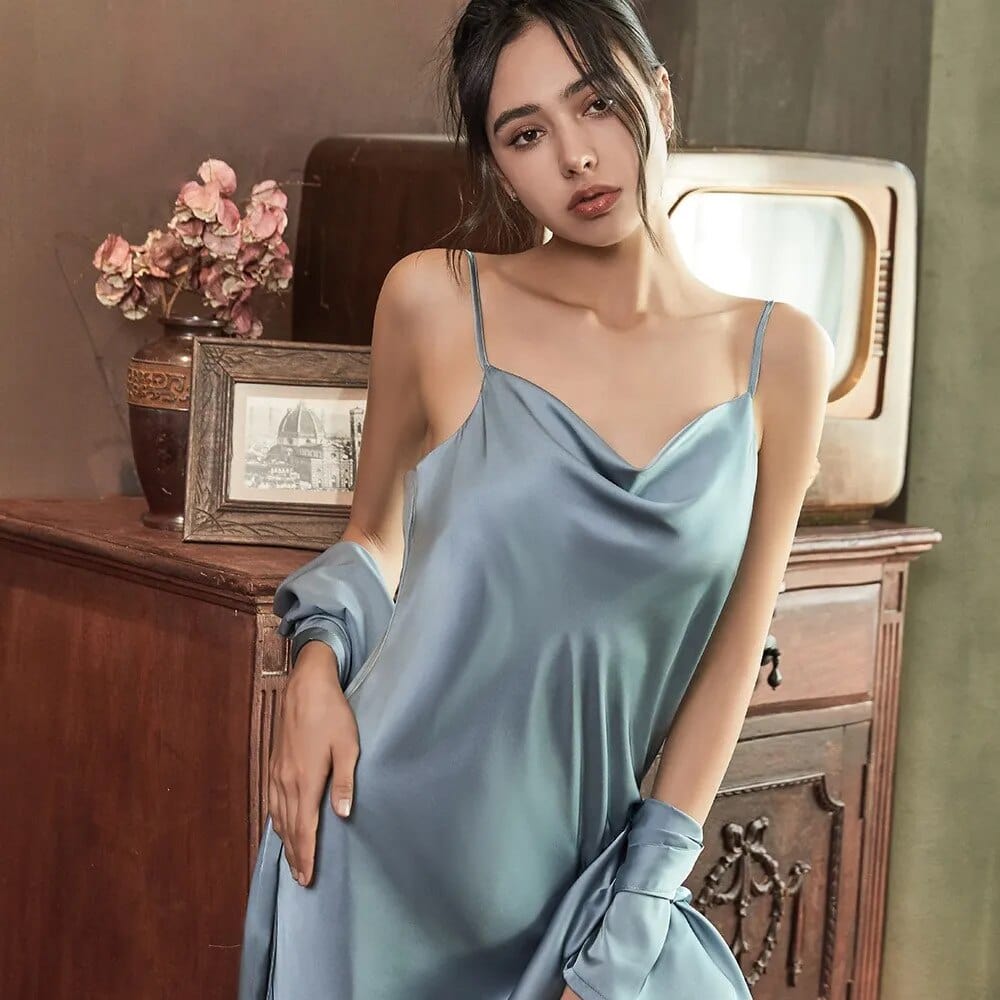 Showlu Women's silky satin short kimono bathrobe, ideal for bridal wedding, sleepwear, and casual loungewear.