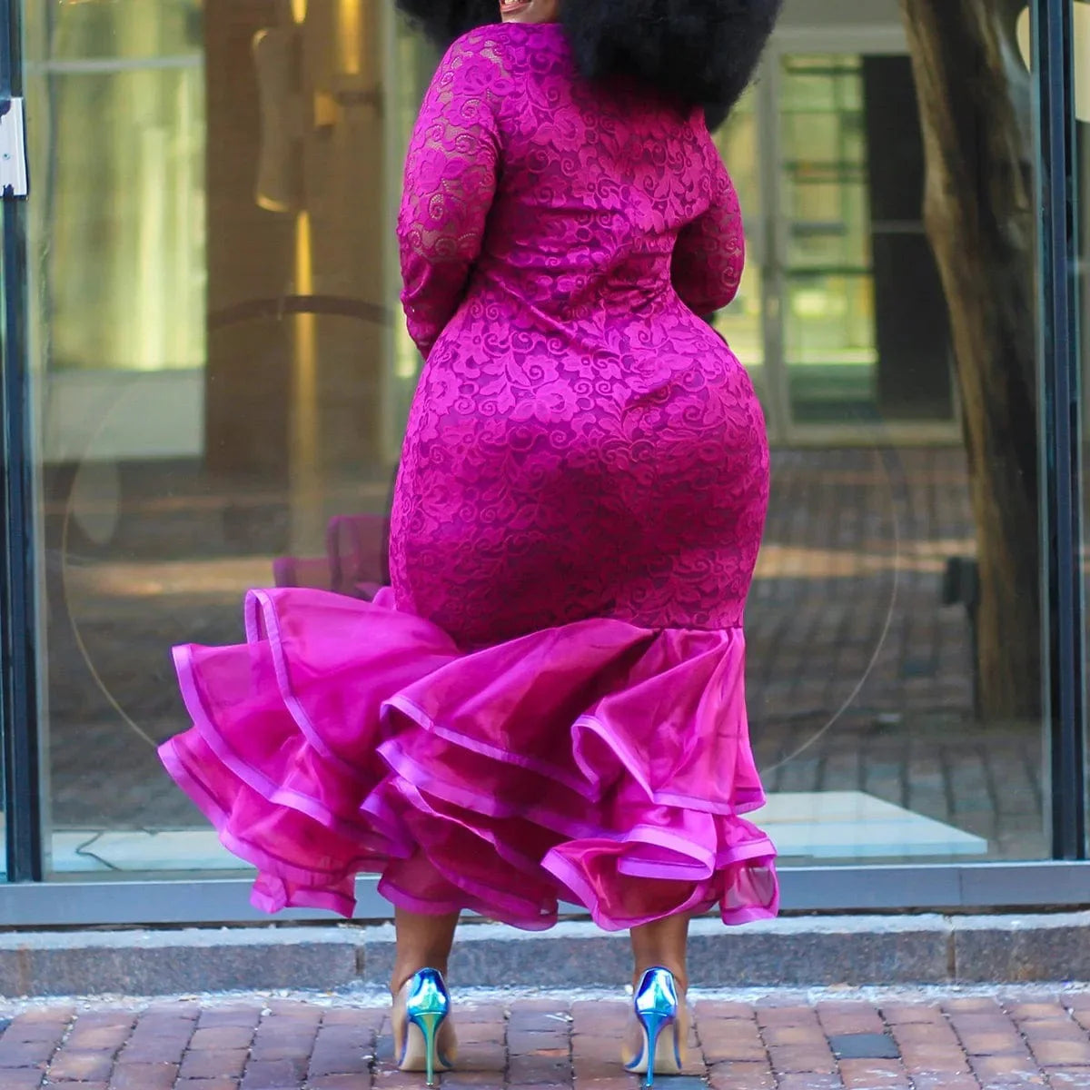 Pink lace mermaid party dress by SHOWLU FASHION, high-waisted bodycon with long sleeves, elegant evening wear for women.