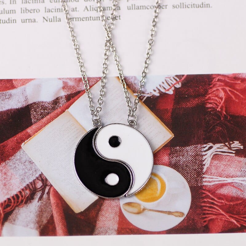 Showlu Fashion Store 0 Hot Selling Yin And Yang Stitching Alloy Two Petals Pisces Couple Pendant Necklace Fashion Jewelry Accessories Birthday Gift