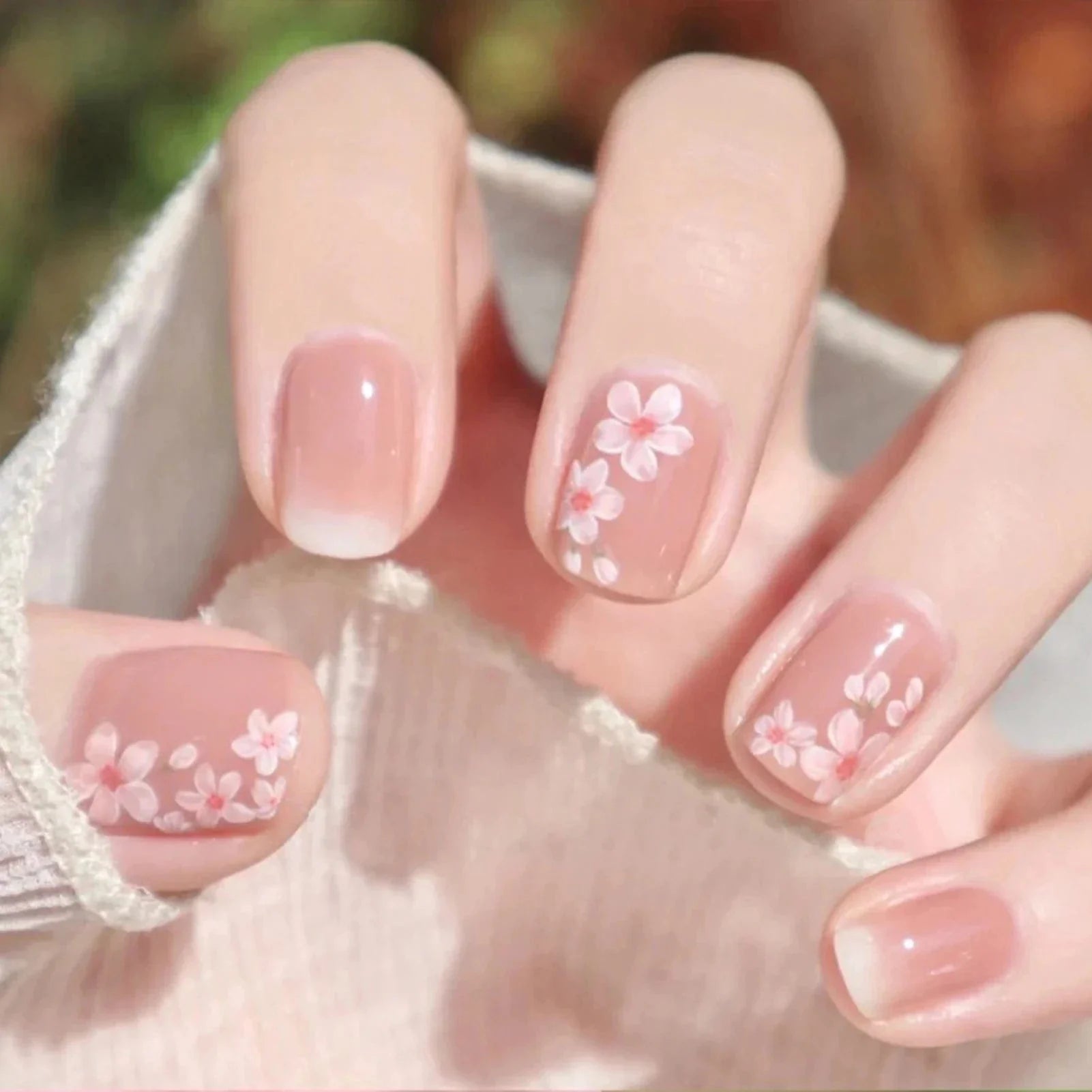Showlu 24pcs mid-length coffin press-on acrylic nail tips with full cover design, ideal for artificial manicures and nail art.