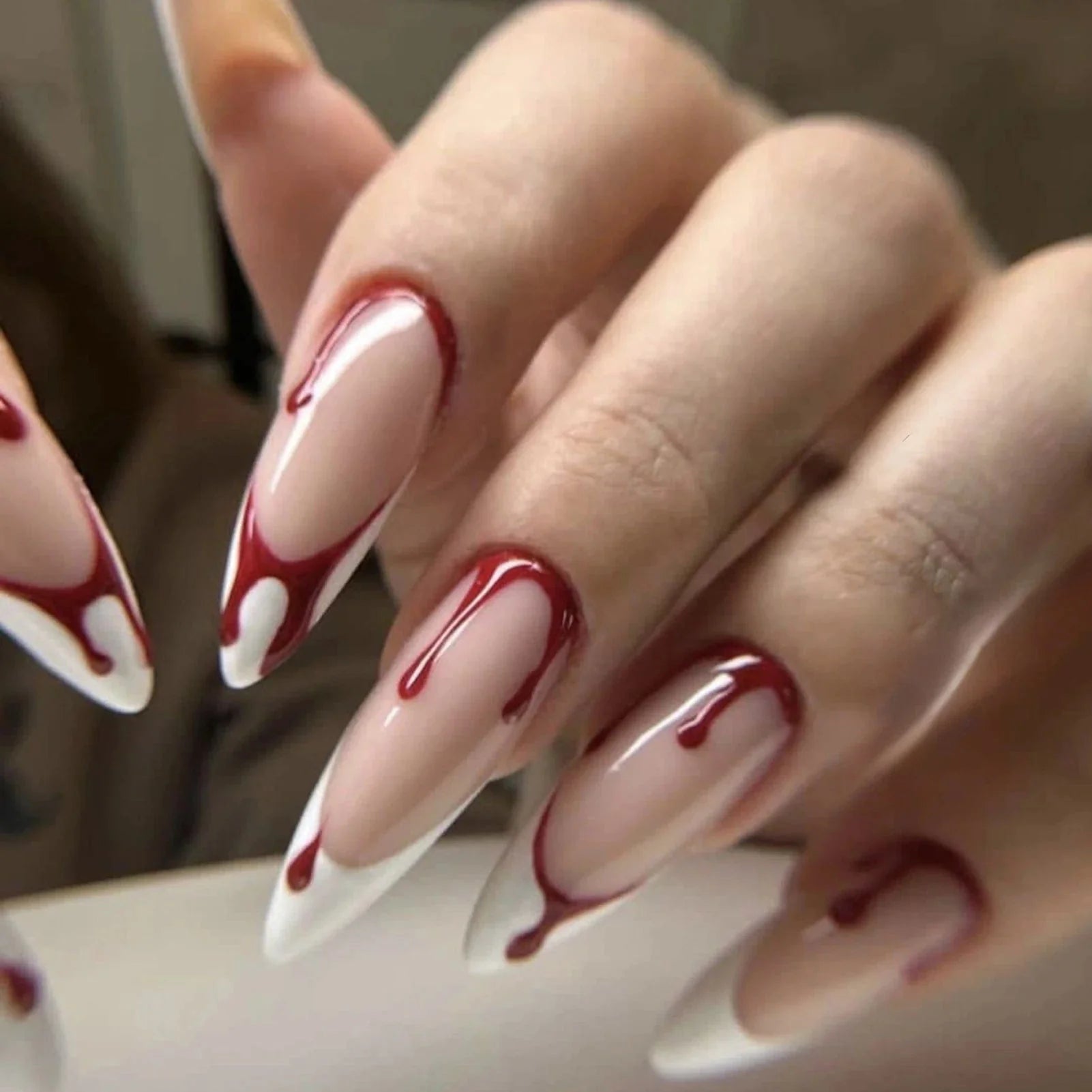 Showlu 24pcs mid-length coffin press-on nails with full cover design, acrylic false nail tips for easy, stylish manicures.