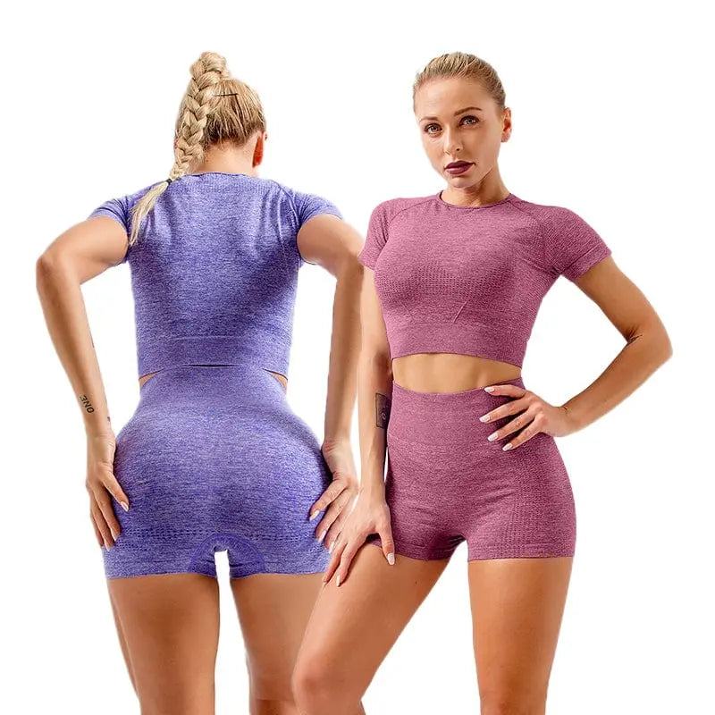 Showlu Women's seamless grey yoga set with high elasticity, ideal for fitness and outdoor training, featuring a comfortable sportswear design.