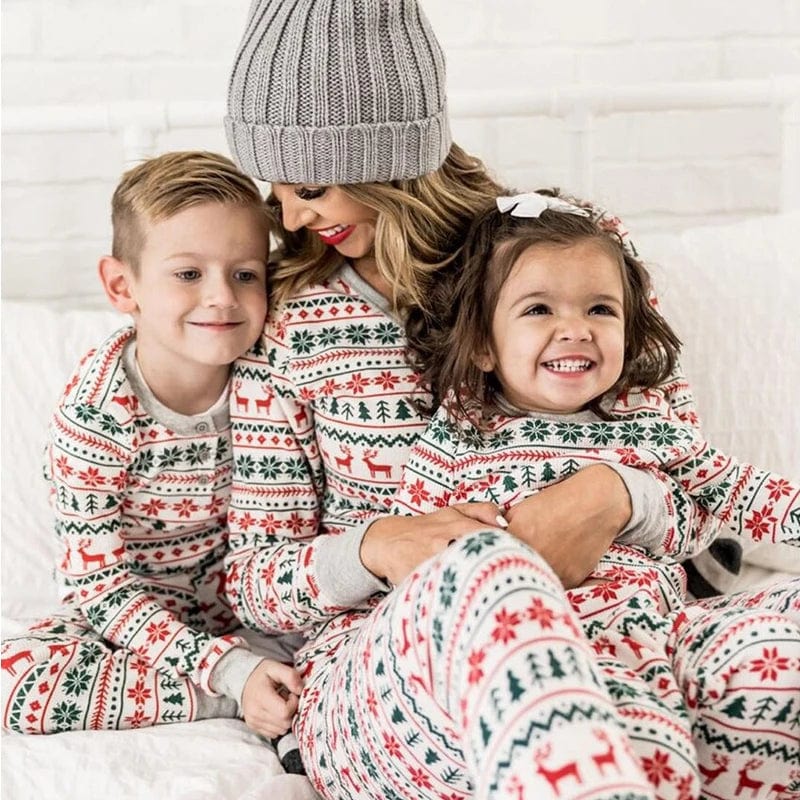 Showlu Fashion Store 2023 Family Christmas Matching Pajamas Set Xmas Adult Kids Mother And Daughter Father Son Sleepwear Baby Family Look Outfits