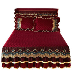 SHOWLU FASHION STORE AI WINSURE-European Lace Velvet Bedspreads Quilted, King Size, Luxury, Retro Soft Bedskirt Set, with 2 Pillow Shams, Queen