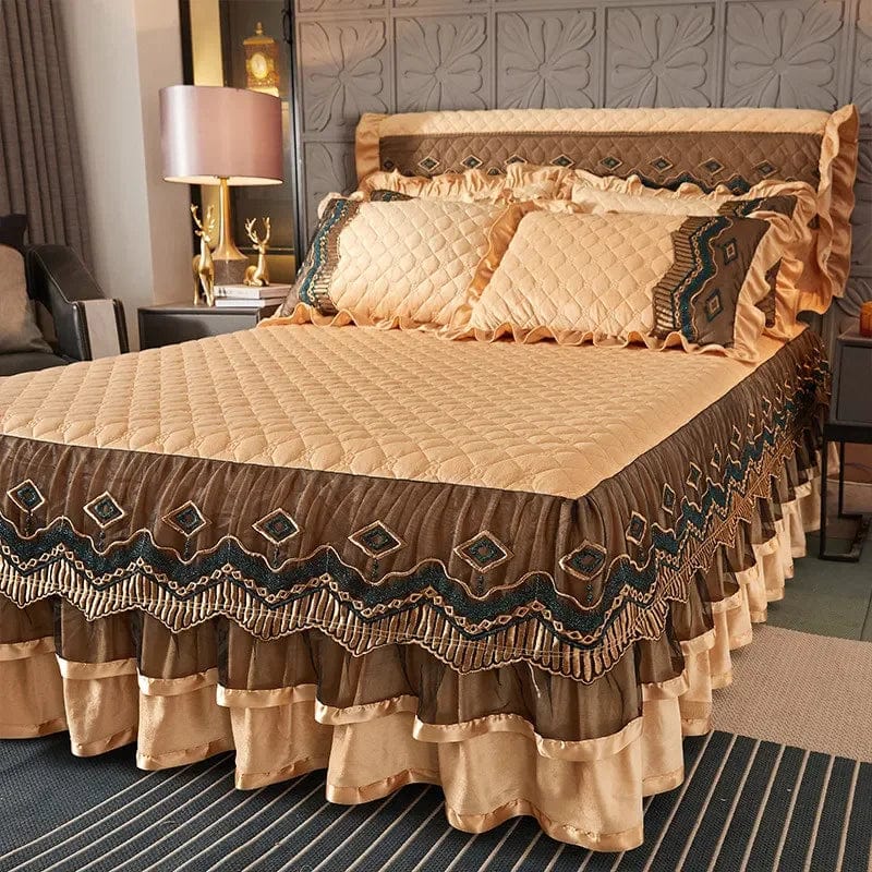 SHOWLU FASHION STORE AI WINSURE-European Lace Velvet Bedspreads Quilted, King Size, Luxury, Retro Soft Bedskirt Set, with 2 Pillow Shams, Queen