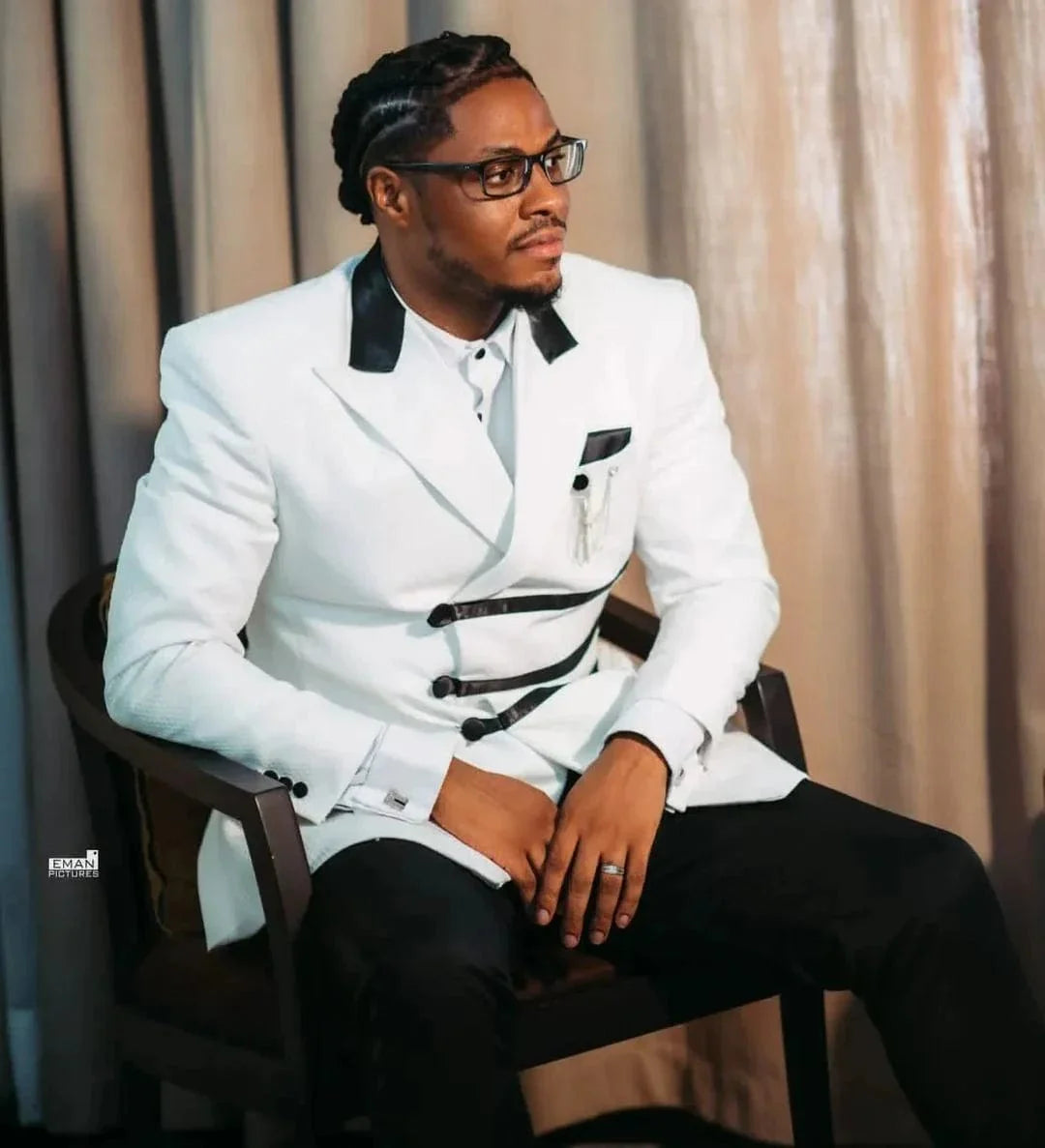 Men's plaid double-breasted wedding suit by SHOWLU FASHION STORE, featuring a peak lapel blazer and matching trousers for formal events.